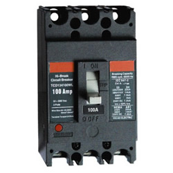 MOULDED CASE CIRCUIT BREAKER