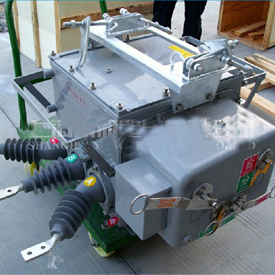 mounted circuit recloser vacuum circuit breakers